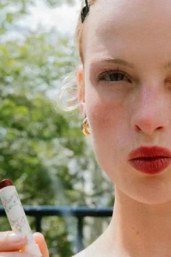 Sale Yolaine Baume à Lèvres