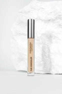 Best Mádara Cosmetics Correcteur anti-cernes