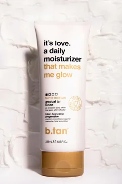 Hot B.Tan Crème corps bronzage progressif It’s love