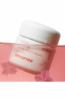 Innisfree Crème gel éclat aux Cerisiers à Fleurs et à la Niacinamide