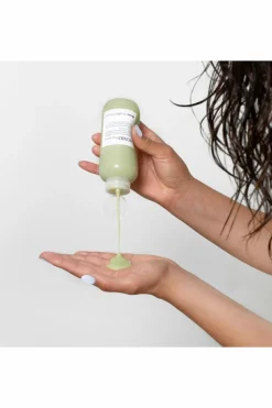 Hot Davines Crème hydratante universelle Momo Potion