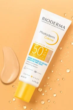 Best Bioderma Crème solaire teintée claire SPF50+ Photoderm