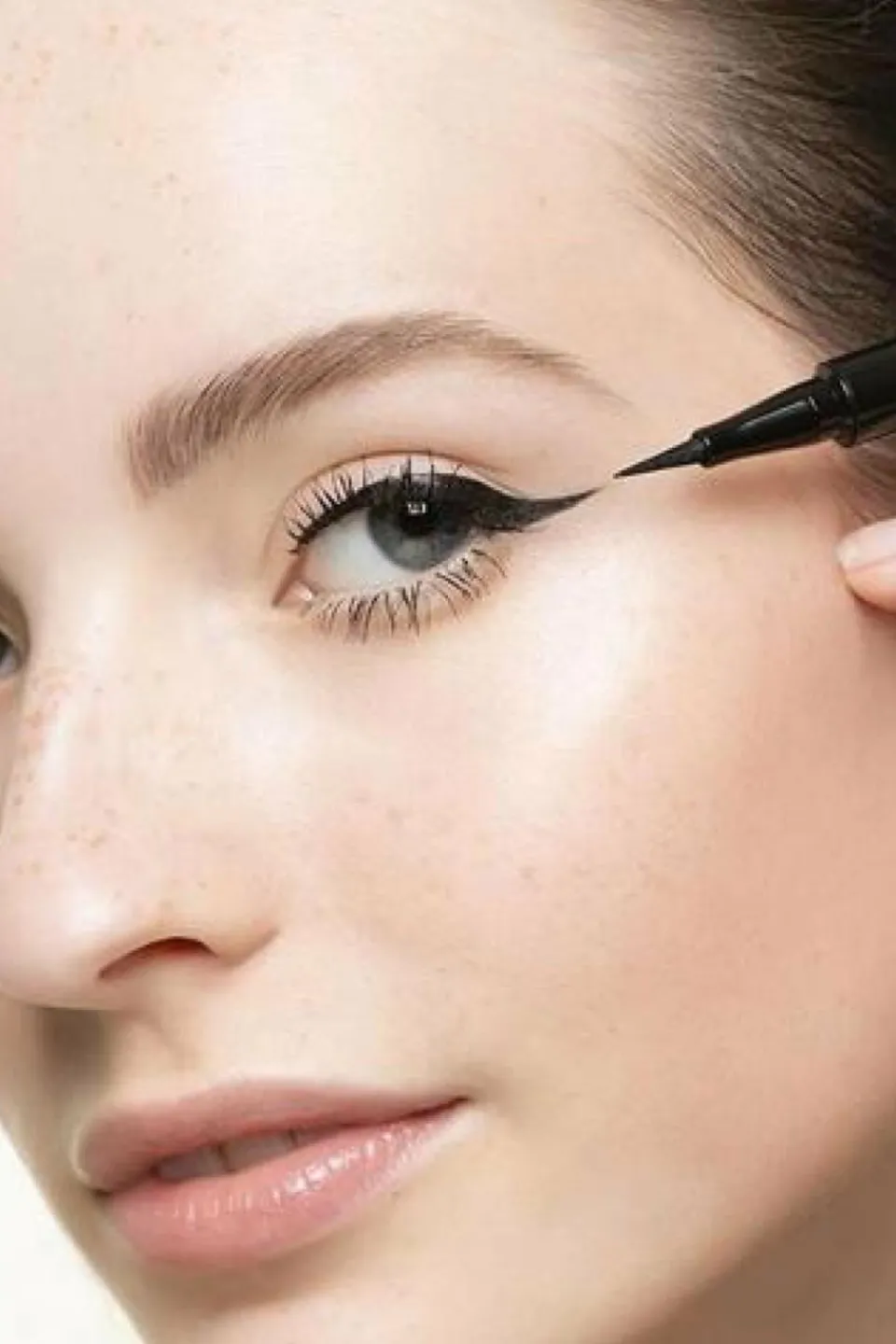 New Korres Eyeliner feutre noir