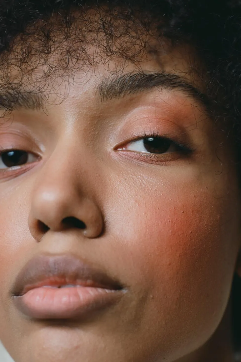 Best Mádara Cosmetics Fard à joues minéral Magnetic blush