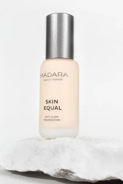 Best Mádara Cosmetics Fond de teint Skin Equal