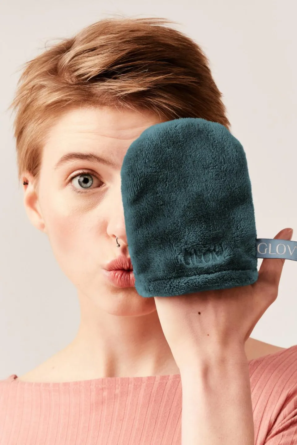 Hot GLOV Gant démaquillant ultra doux pour peaux sèches gris