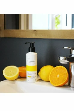 Online Clémence et Vivien Gel nettoyant illuminant