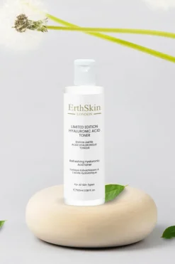 New ERTH SKIN LONDON Lotion rafraîchissante à l’acide hyaluronique