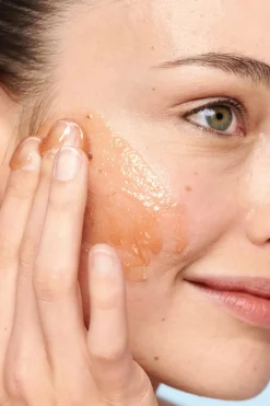 Outlet Fresh Nettoyant visage à la fraise et au sucre