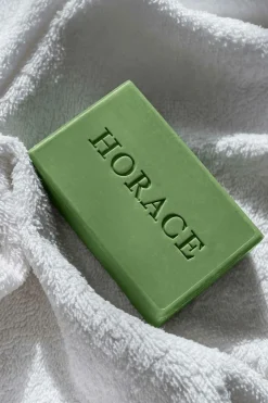 Sale Horace Pain de savon surgras Cèdre de Virginie/Feuille de sauge