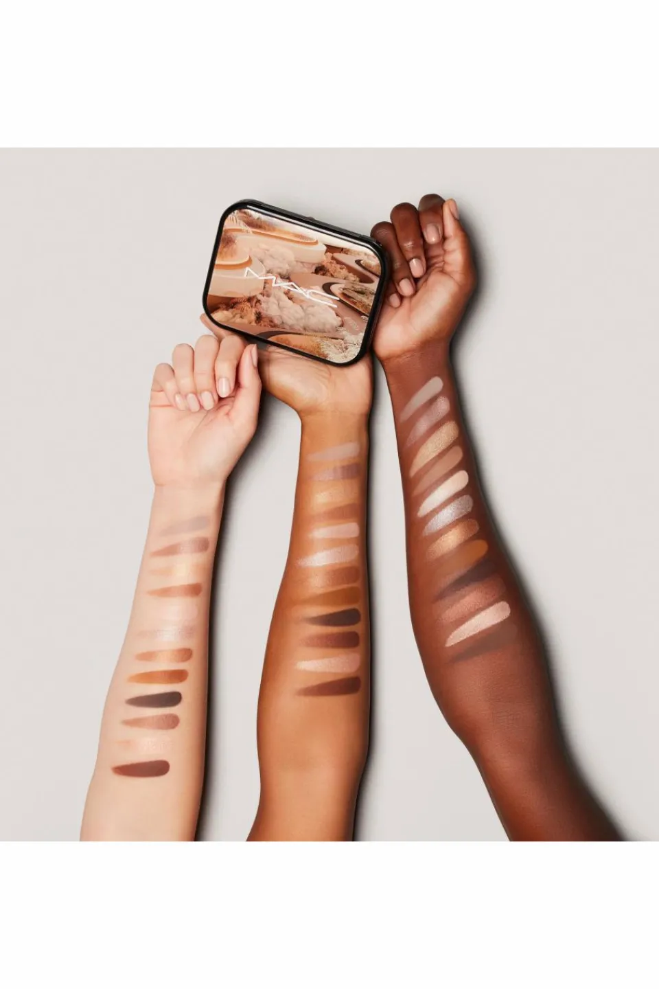 M.A.C Palette d’ombres à paupières Unfiltered Nudes