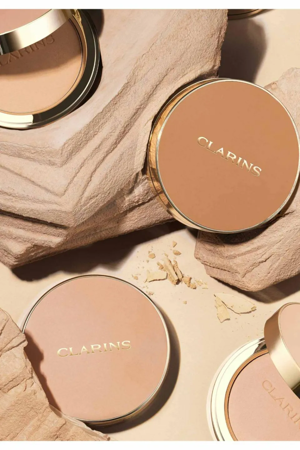 New Clarins Poudre compacte matifiante infusée au lait de pêcher Ever Matte Compact Powder