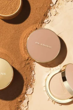 Hot Clarins Poudre libre matifiante infusée au lait de pêcher Ever Matte Loose Powder