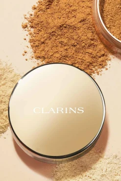 Hot Clarins Poudre libre matifiante infusée au lait de pêcher Ever Matte Loose Powder