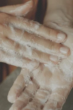 Hot REFYLD Savon Signature rechargeable