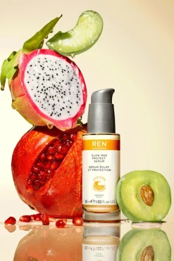 New REN Serum à la vitamine C éclat & protection Radiance