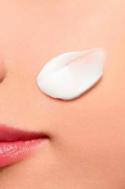 New Clarins Soin de nuit repulpant Hydra-Essentiel