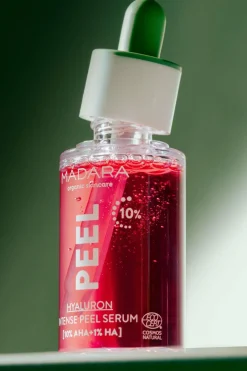 Discount Mádara Cosmetics Sérum effet peeling à l’acide hyaluronique 10% AHA Peel