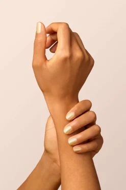 Best Manucurist Vernis green Les paillettés