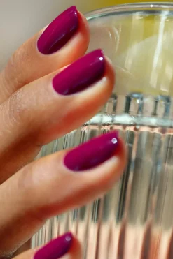 New Manucurist Vernis semi-permanent Green Flash Les violets